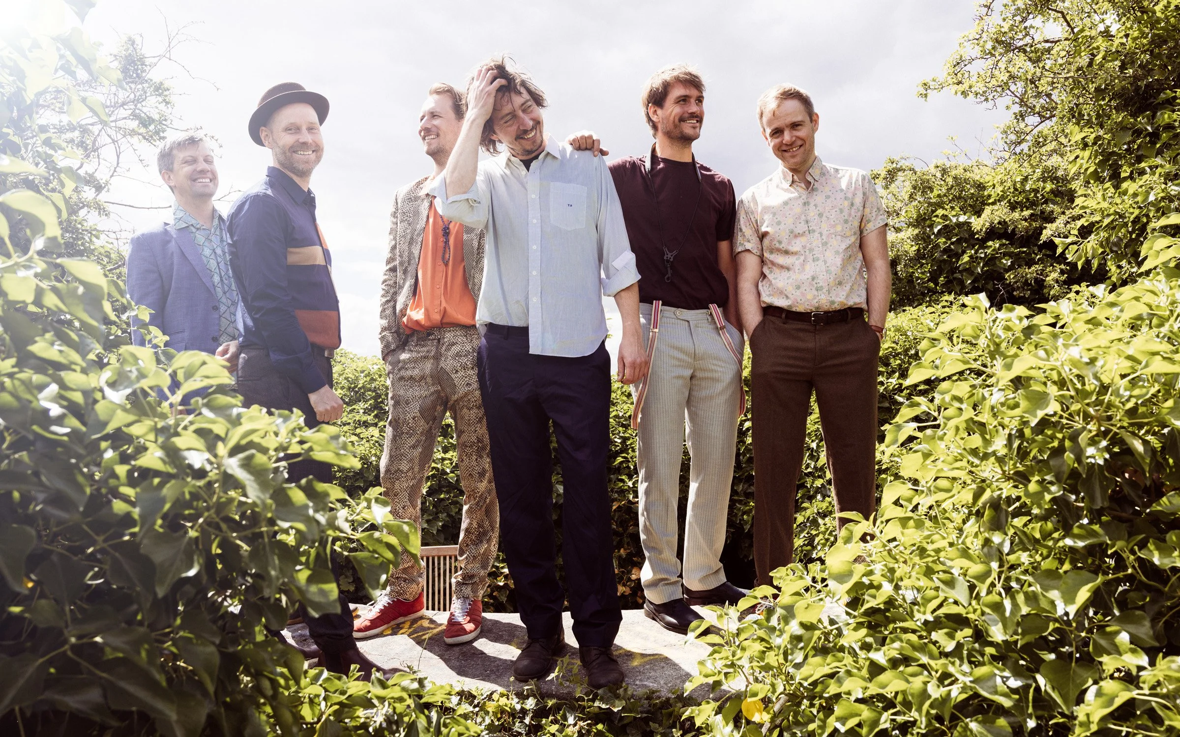 Sunbörn meets Clap! Clap!: Earth is Begging (Vinyl) — Sunbörn